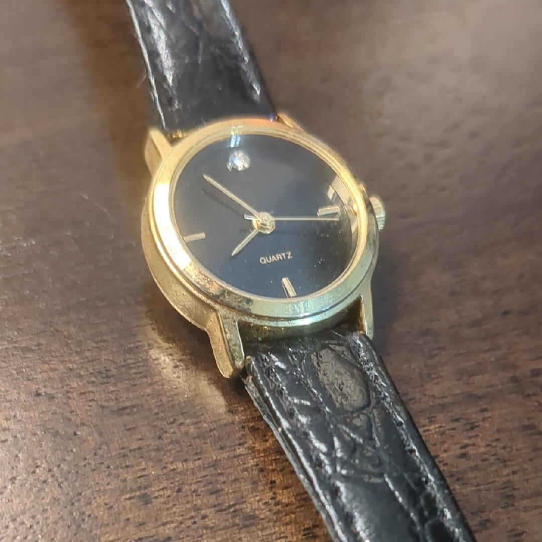 Gold And Black Leather Strap Watch Gold And Black Leather Strap Watch